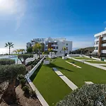 Isea 1111 - Luxury Modern With Pool & Sea Views Lägenhet *