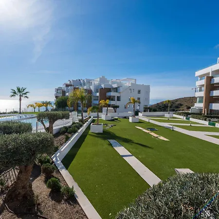 Isea 1111 - Luxury Modern With Pool & Sea Views Appartement *