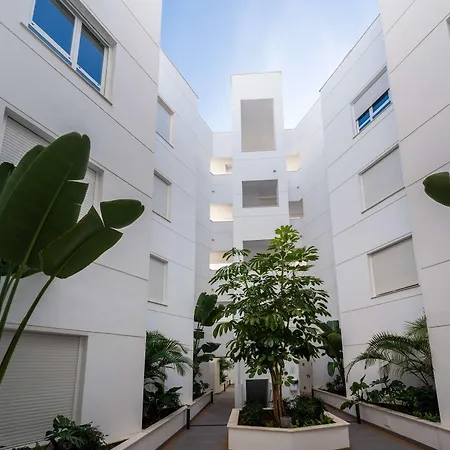 Appartement Isea 1111 - Luxury Modern With Pool & Sea Views *