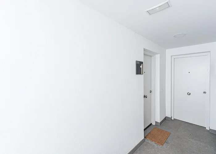 Apartament Isea 1111 - Luxury Modern With Pool & Sea Views *