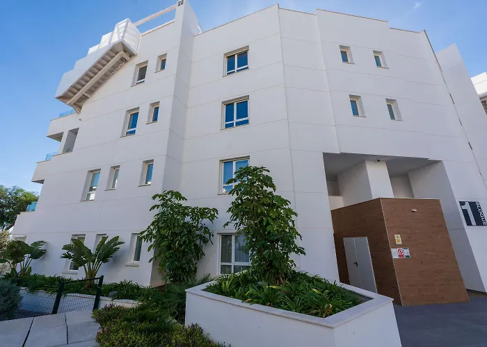 Isea 1111 - Luxury Modern With Pool & Sea Views Apartament *