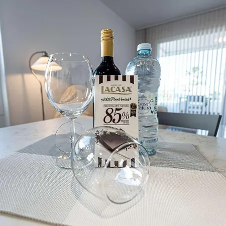 Isea 1111 - Luxury Modern With Pool & Sea Views Apartament *